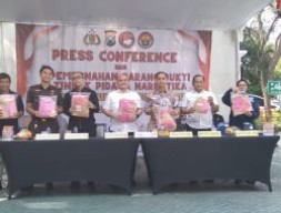 Polrestabes Surabaya Musnahkan Barang Bukti Narkotika Hasil Perkara Restorative Justice,469 Kasus Selesai Sejak 2023