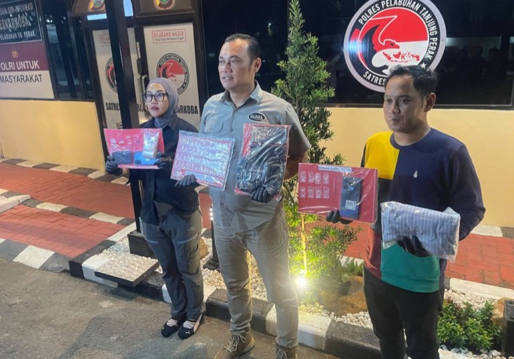 Sikat 3 jaringan Narkoba,AKP Adik Agus Putrawan "Tak Ada Tempat Bagi Bandar di Tanjung Perak!!"  